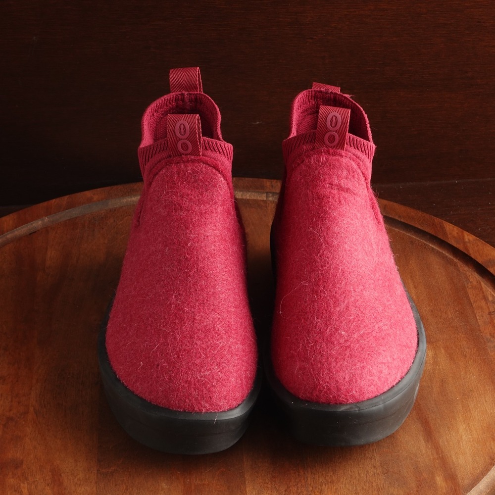 OOFOS Boot WMS SZ 7 Pink Red OOmega Londoner Wool Blend Comfort Recovery Chelsea - Picture 2 of 12
